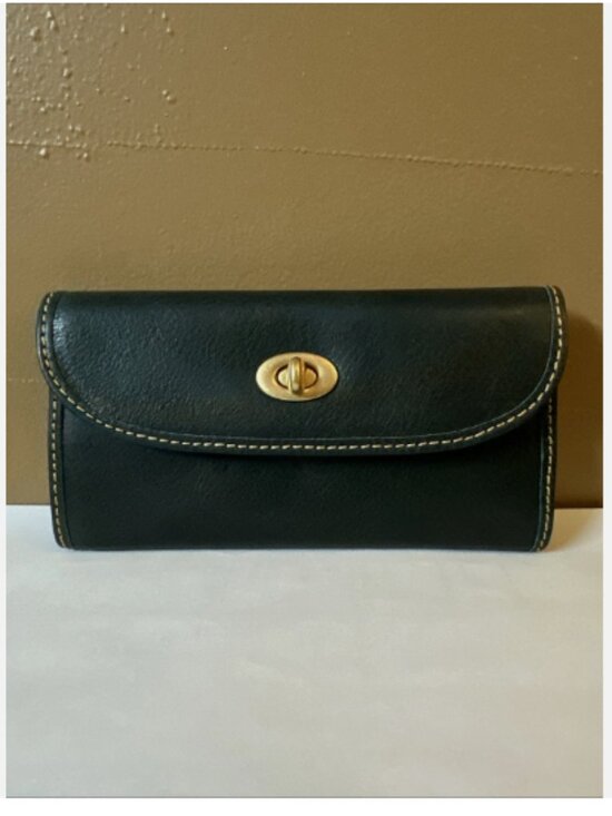 Dooney & Bourke Handbags - Dooney & Bourke Florentine Leather Continental Turnlock Wallet-Teal-NEW-A675092